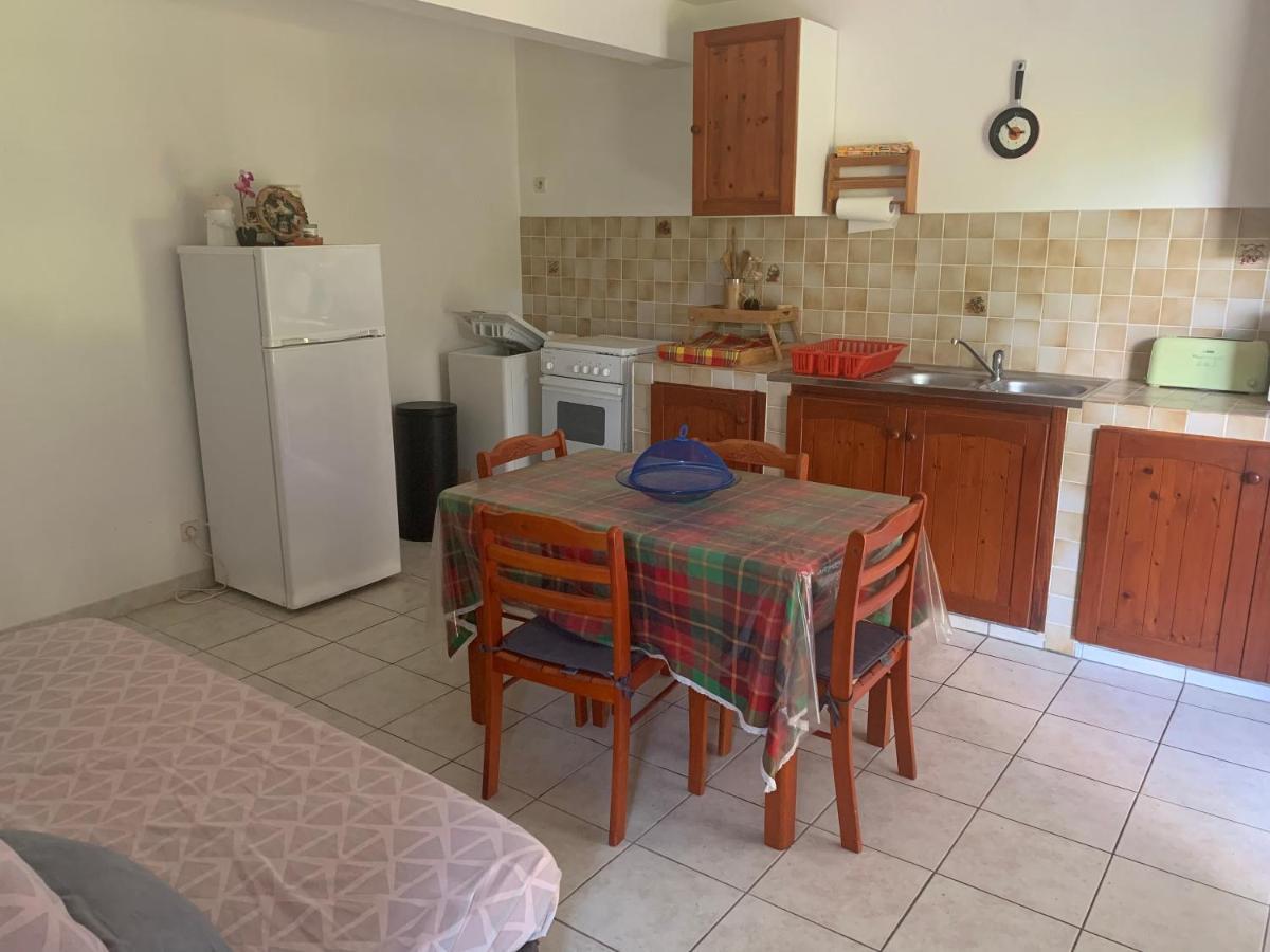 Logement Vacances Gissac Sainte-Anne Luaran gambar
